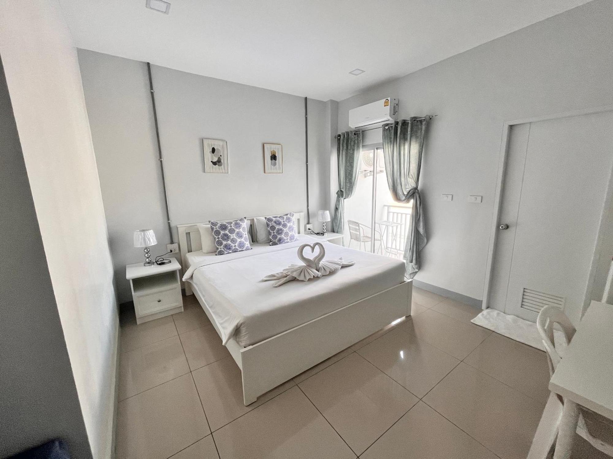 Cinderella Residence Patong ภายนอก รูปภาพ